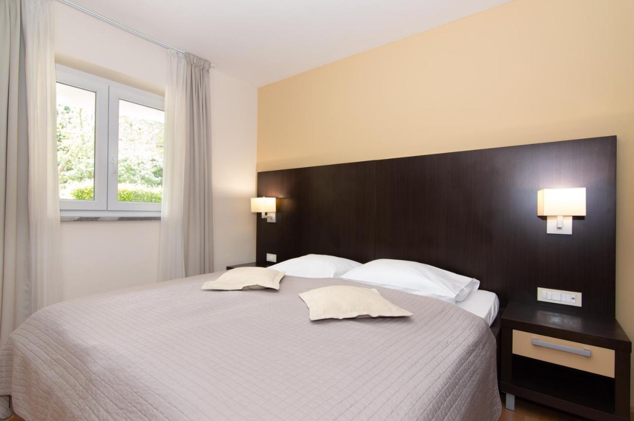 Residence Marina Rose M Apartment By Locap Group Portorož Dış mekan fotoğraf